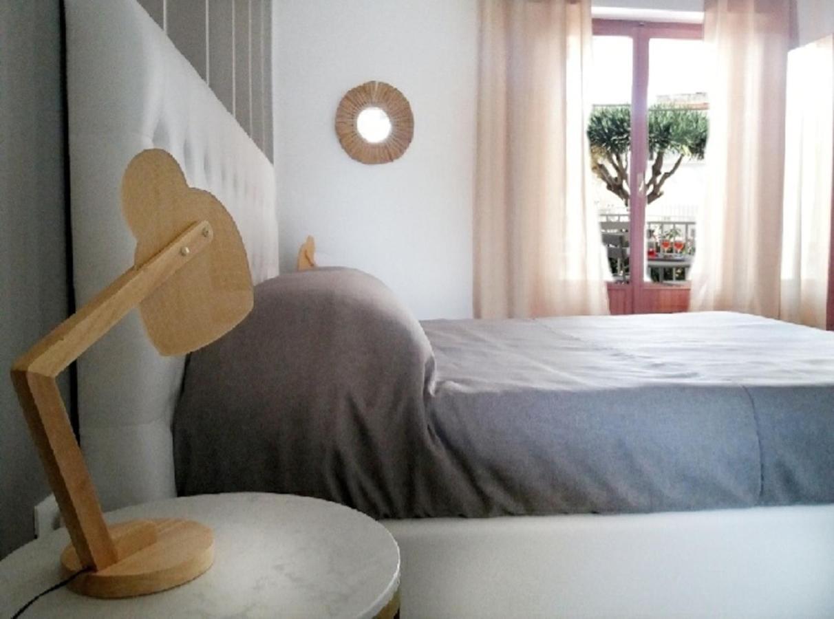 Villa Coral Mondello Palermo Eksteriør billede