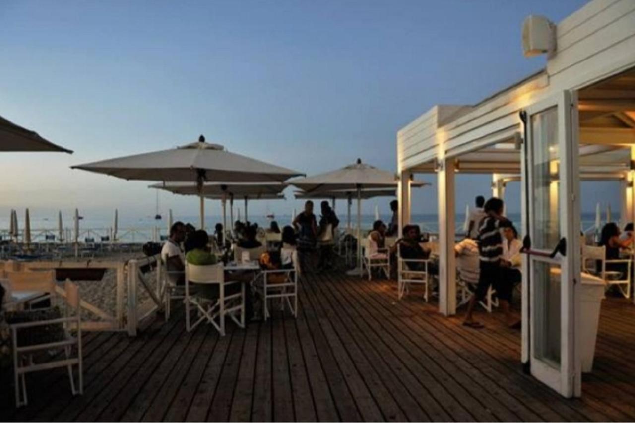 Villa Coral Mondello Palermo Eksteriør billede