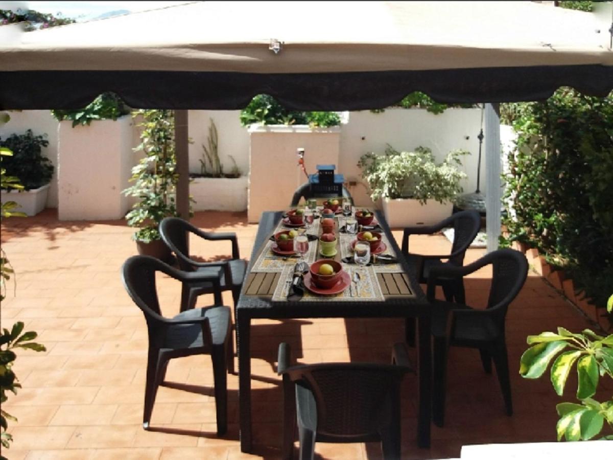 Villa Coral Mondello Palermo Eksteriør billede