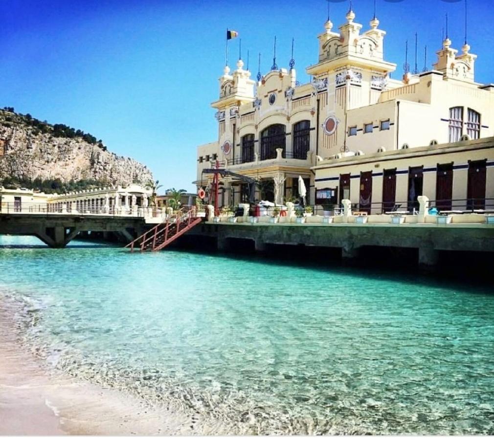 Villa Coral Mondello Palermo Eksteriør billede